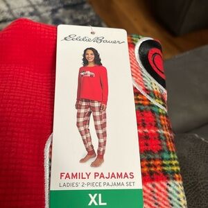 Eddie Bauer sleep set